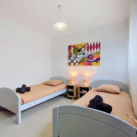 Lou Ximunet, Cocon Lumineux Avec Jardin Proche Pau Holiday home Serres-Castet
